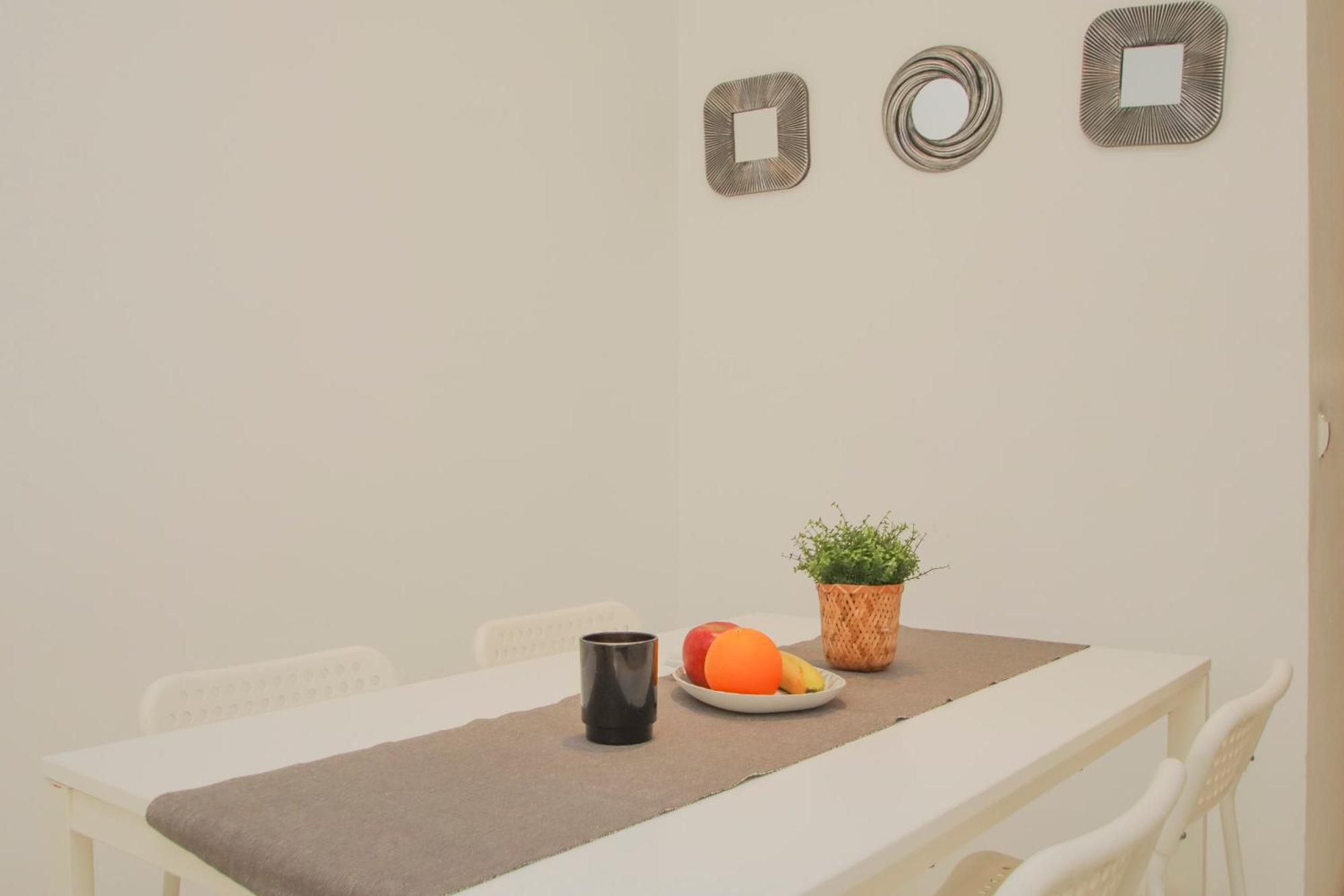 Lovely Apt In The City Center - 15M Walk Giralda Seville Exterior photo
